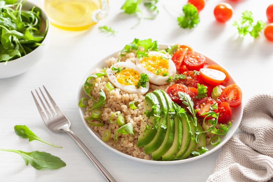 Protein-Packed Quinoa Bowl for Effortless Weight Loss!